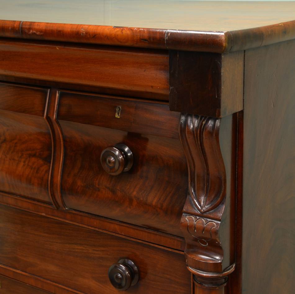 beautifully shaped ‘hat’ drawers