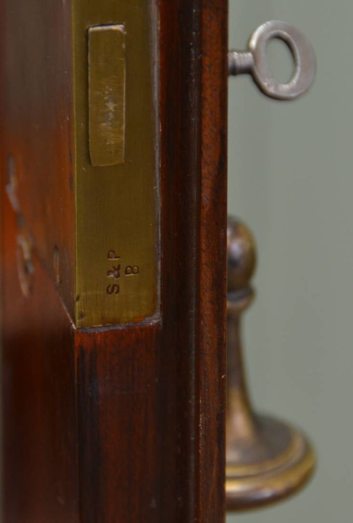 English Makers A to Z. Antiques World