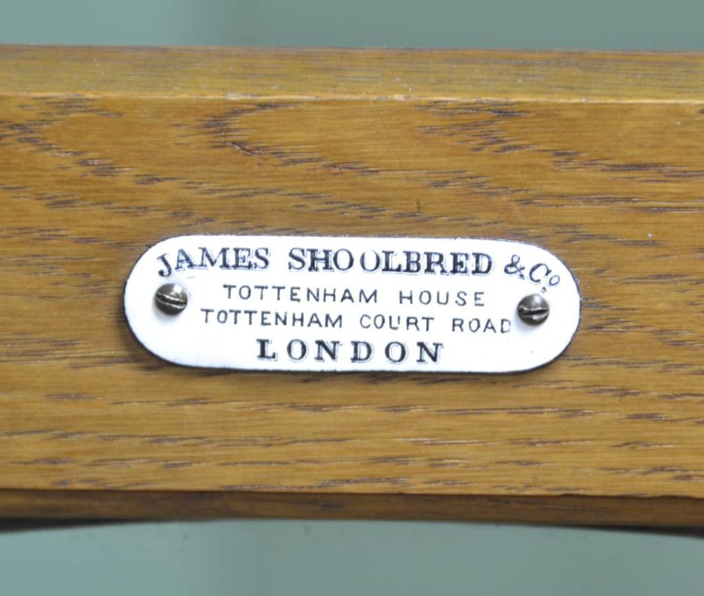 English Makers A to Z. Antiques World