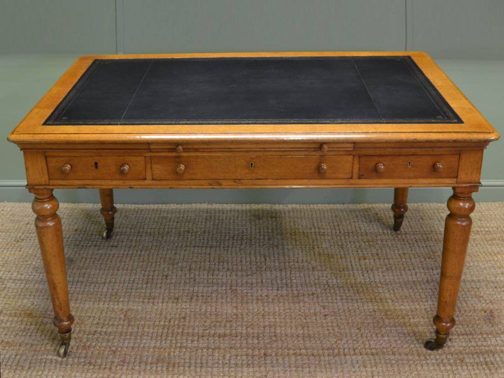 Antique Furniture by John Taylor and Son, Edinburgh Antiques World