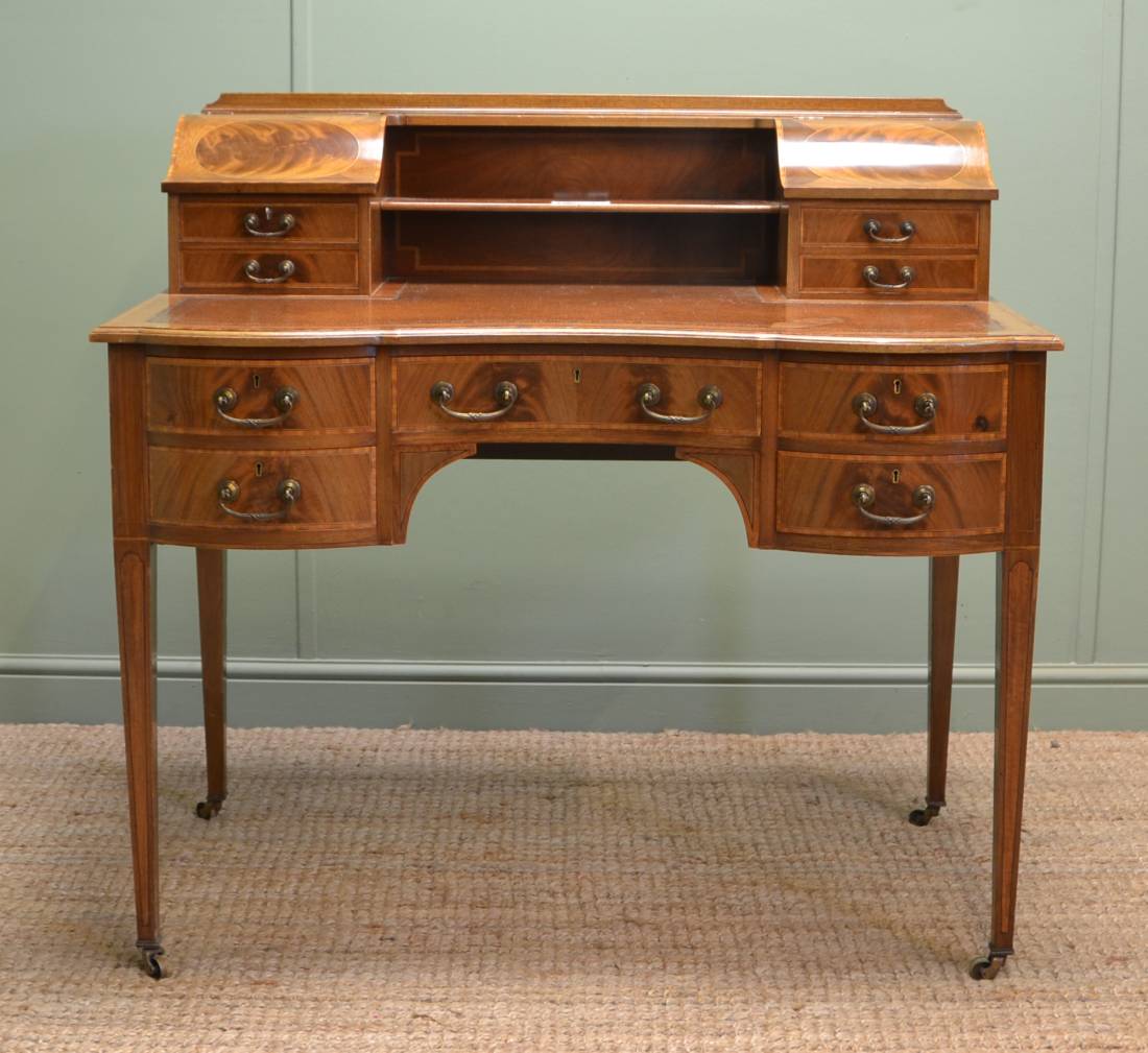 Superb Quality Edwardian Antique Mahogany Carlton House Desk.