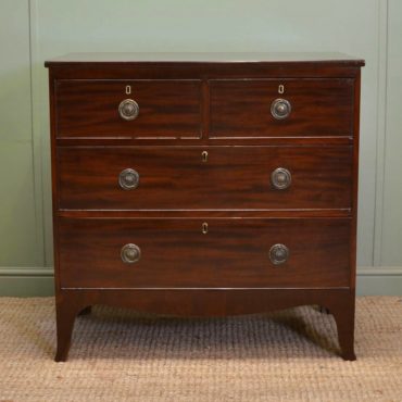 Fine Quality Antique Regency Mahogany Chest of Drawers.