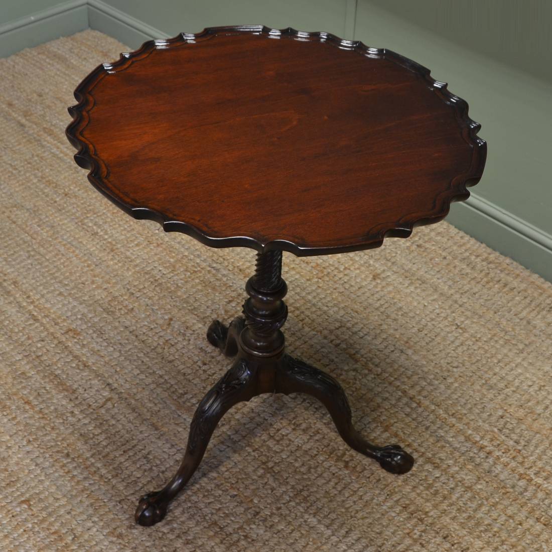 Pie Crust Edge Antique Lamp Table