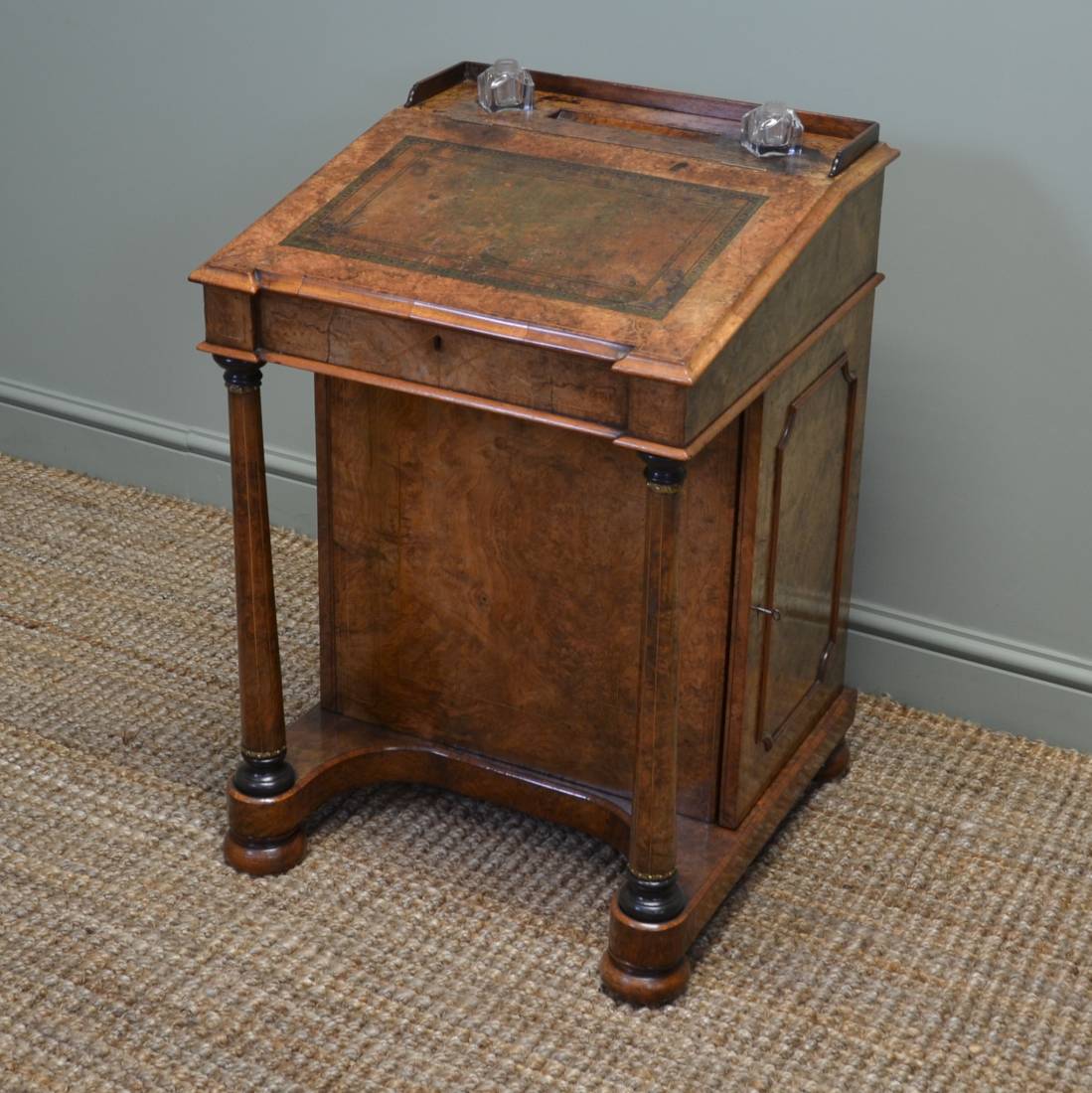 Stunning Victorian Figured Burr Walnut Antique Davenport Writing