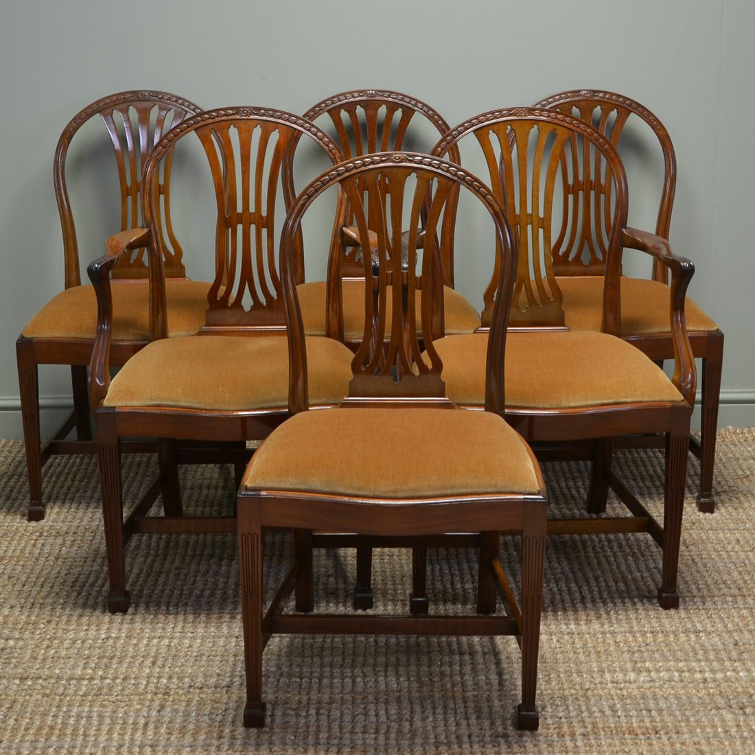 Quality Set of Six Hepplewhite Design Edwardian Walnut Antique Dining