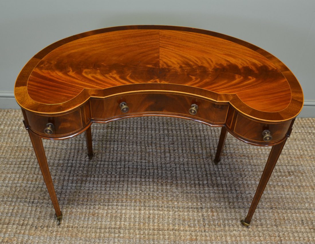 Fine Quality Edwardian Figured Mahogany Kidney Shaped Antique Writing