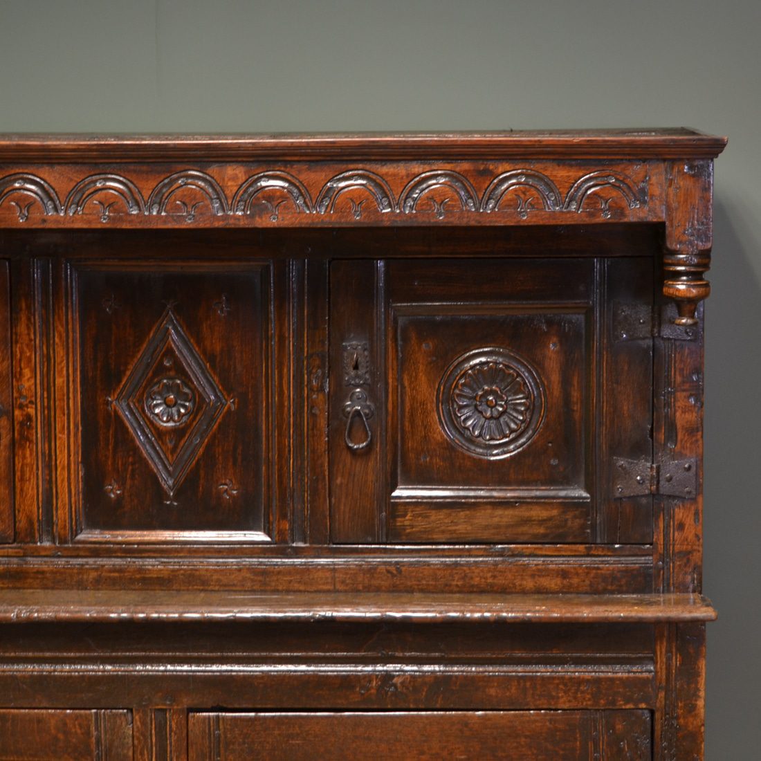 17th Century Country Oak Court Cupboard - Antiques World