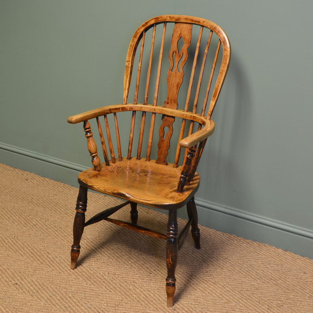Georgian Ash and Elm Antique Windsor Chair