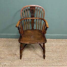 Quality Antique Country House Elm and Yew Windsor Chair