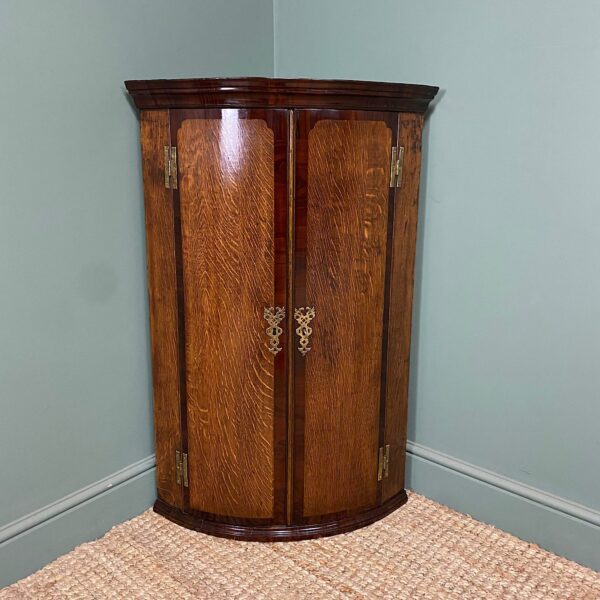 Fine Quality Georgian Bow Fronted Antique Corner Cabinet