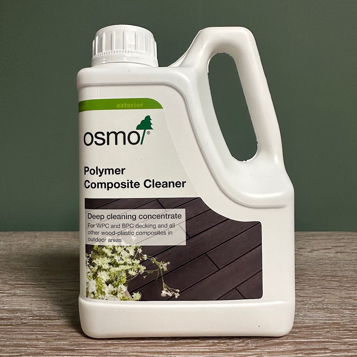 Osmo Polymer Composite Cleaner Cleans Plastic Decking