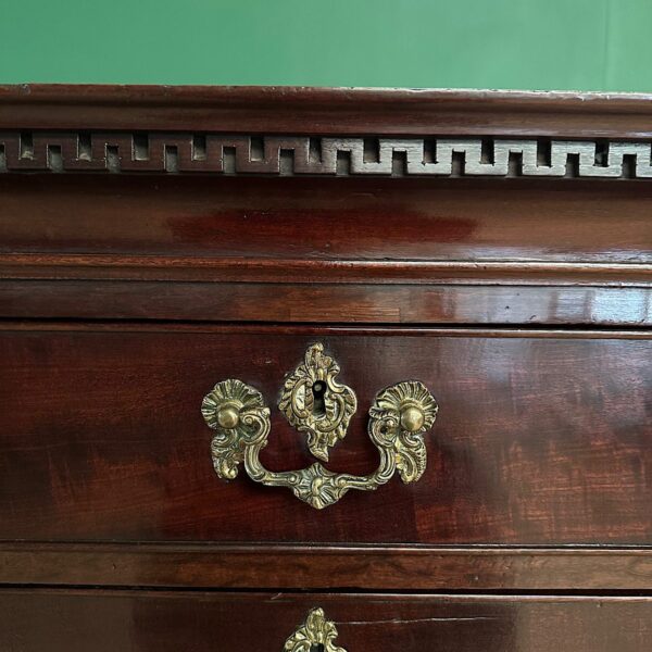 Superb Quality Large Georgian Mahogany Antique Chest