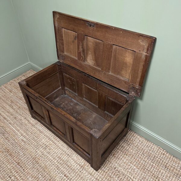 Country House Period Oak Antique Kist