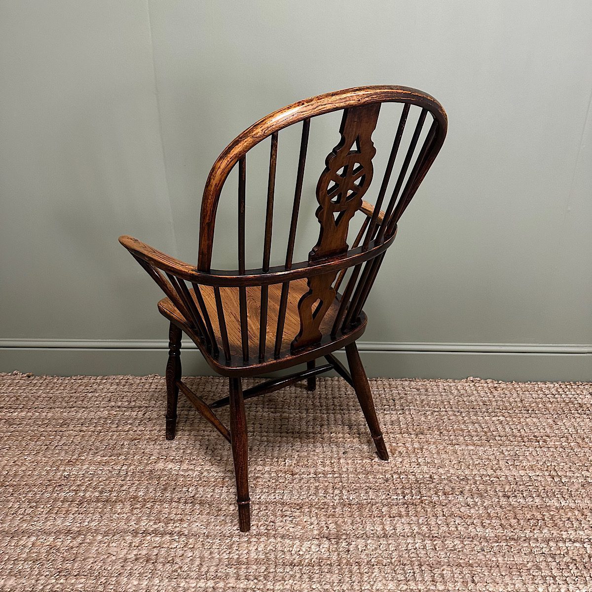 Country House Antique English Windsor Chair - Antiques World